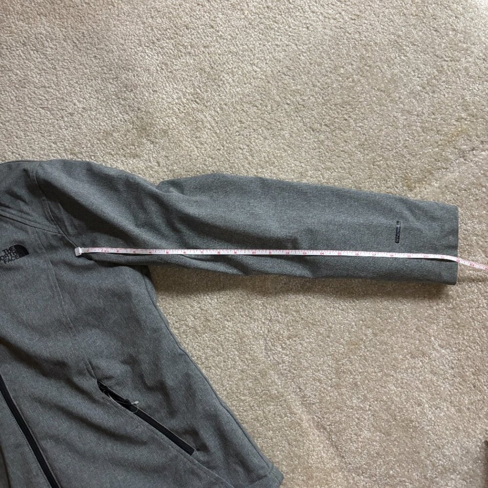 North Face Windwall Jacket - Picture 11 of 12